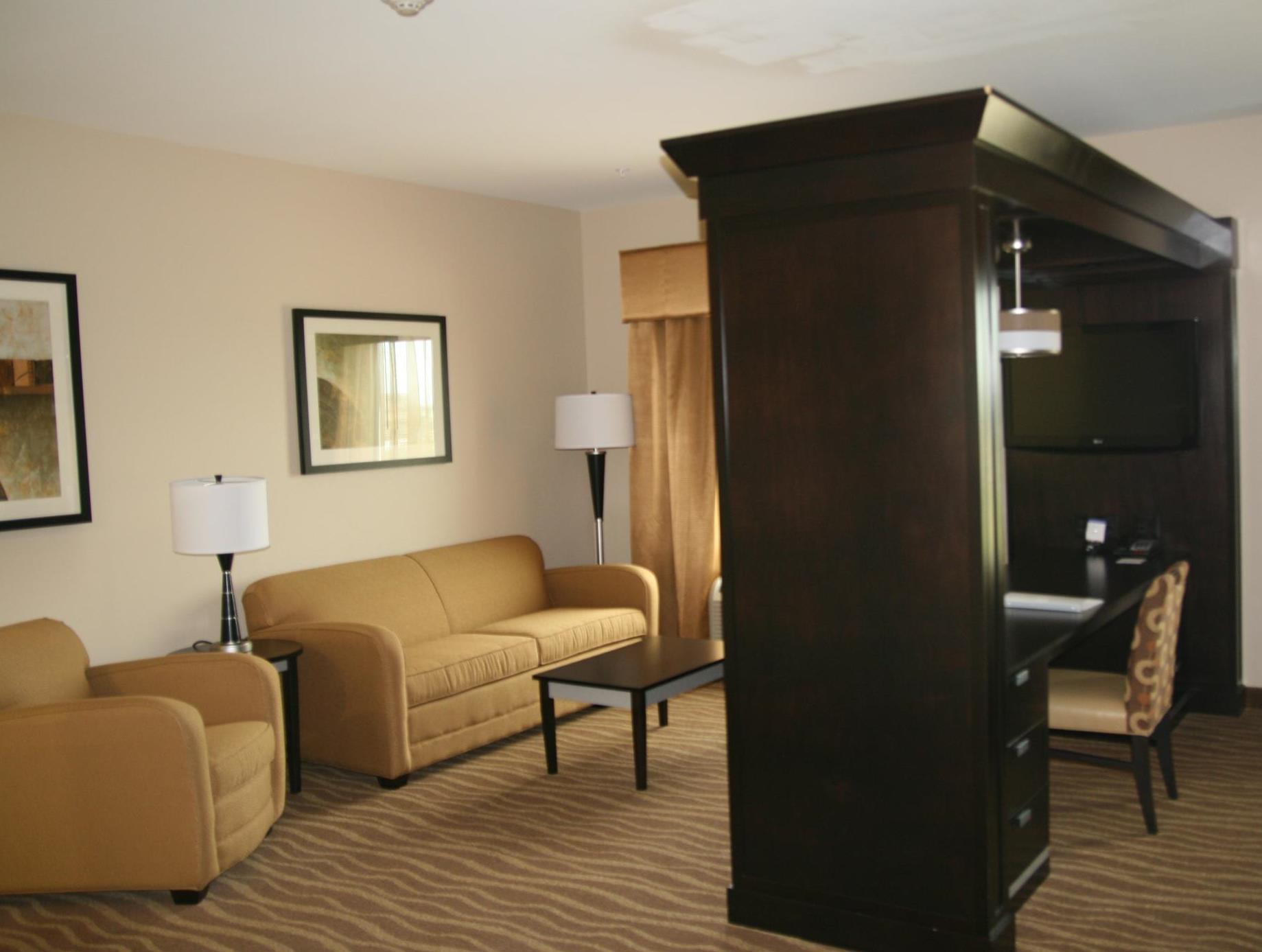 Hampton Inn & Suites Клберн Экстерьер фото